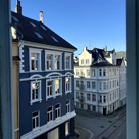 Apartament Pen Toppleilighet Midt I Sentrum